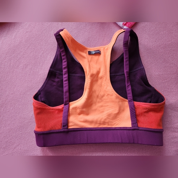 Oiselle flyout bra size 6 - Picture 5 of 6